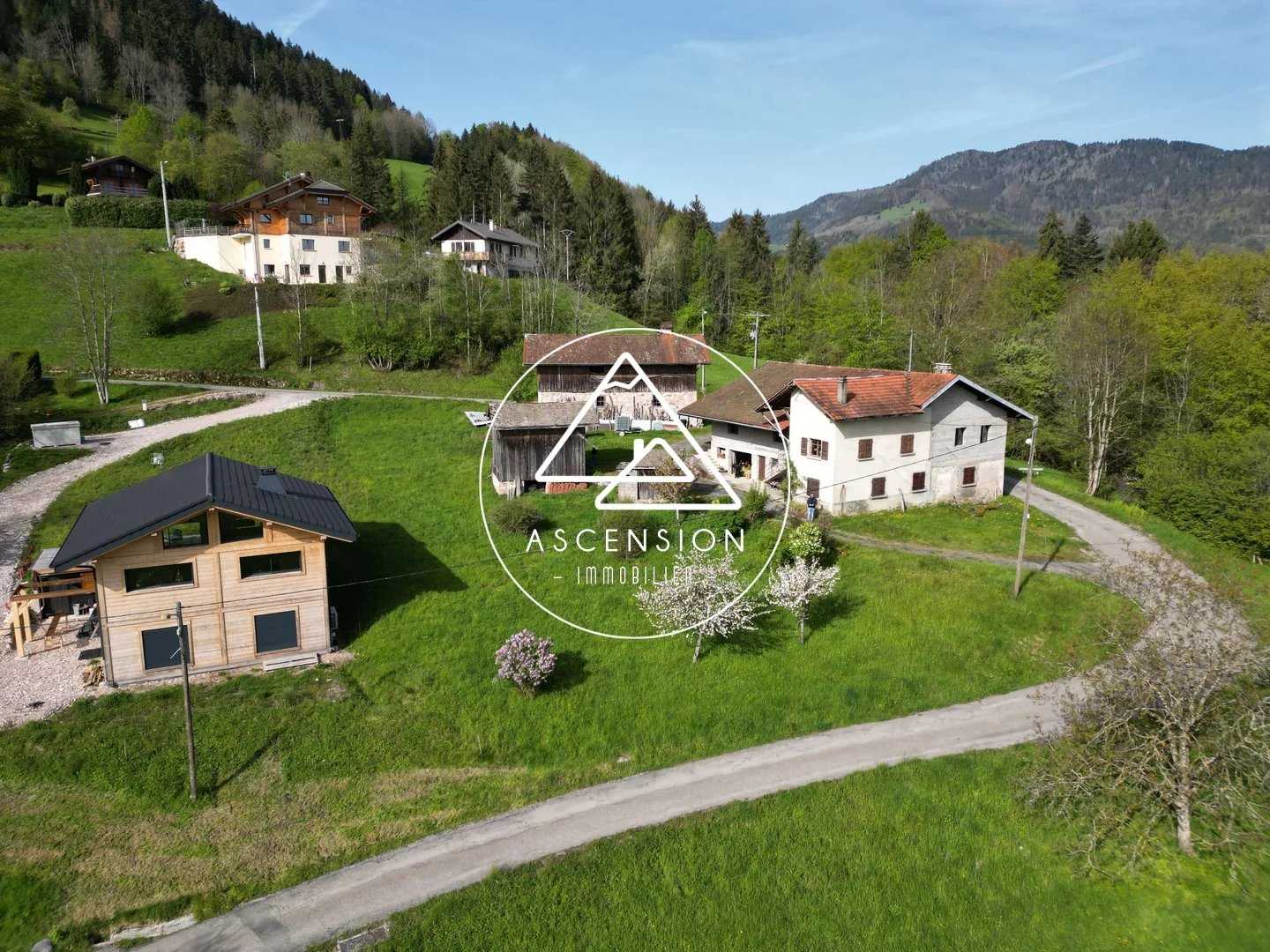 Γη σε La Vernaz, Haute-Savoie 12633095