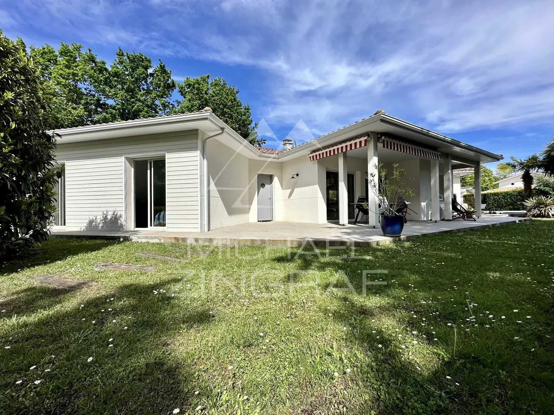 بيت في Andernos-les-Bains, Nouvelle-Aquitaine 12633254