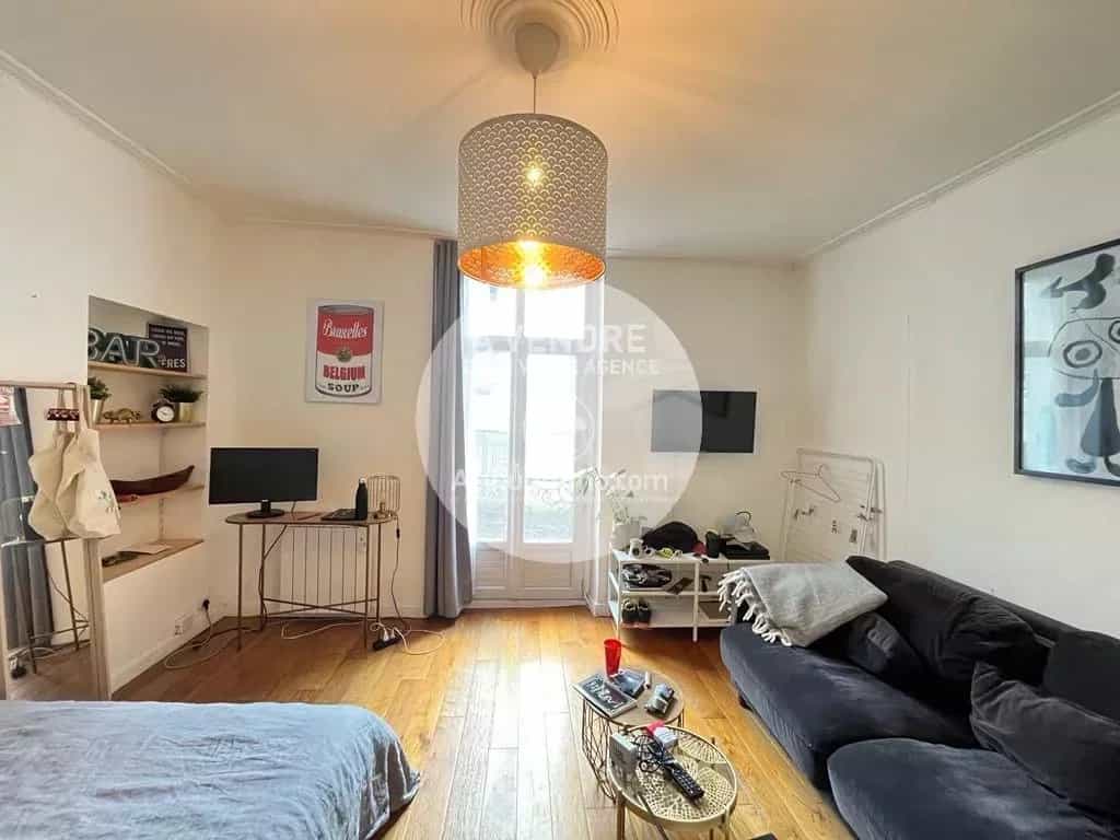 公寓 在 南特, 卢瓦尔河地区 12633546