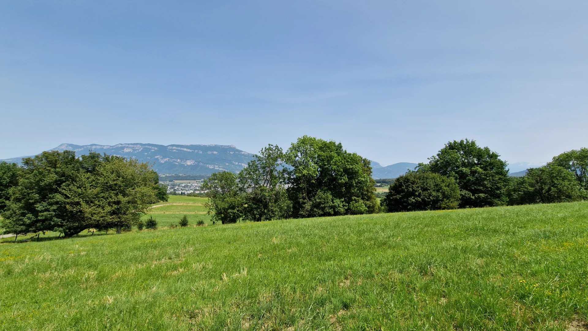 Land in Chambéry, Auvergne-Rhône-Alpes 12633833