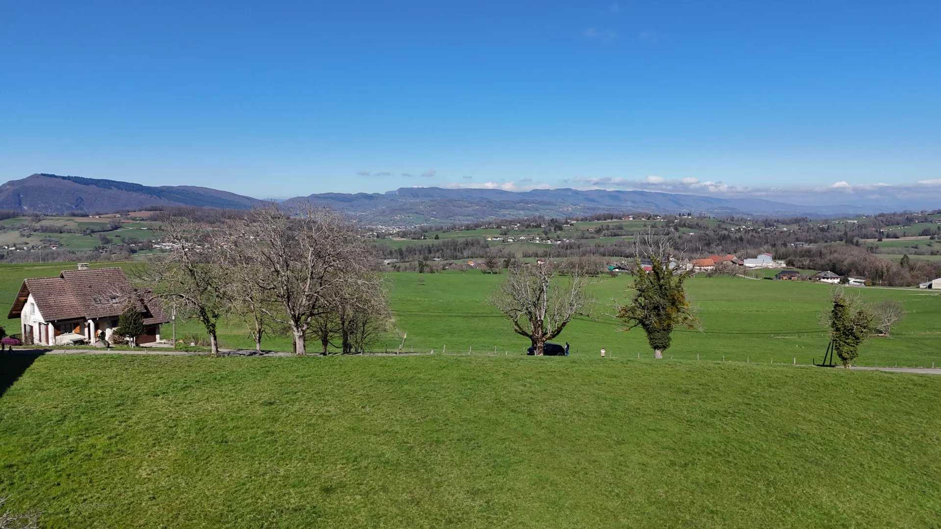 Land in Montcel, Auvergne-Rhone-Alpes 12633874