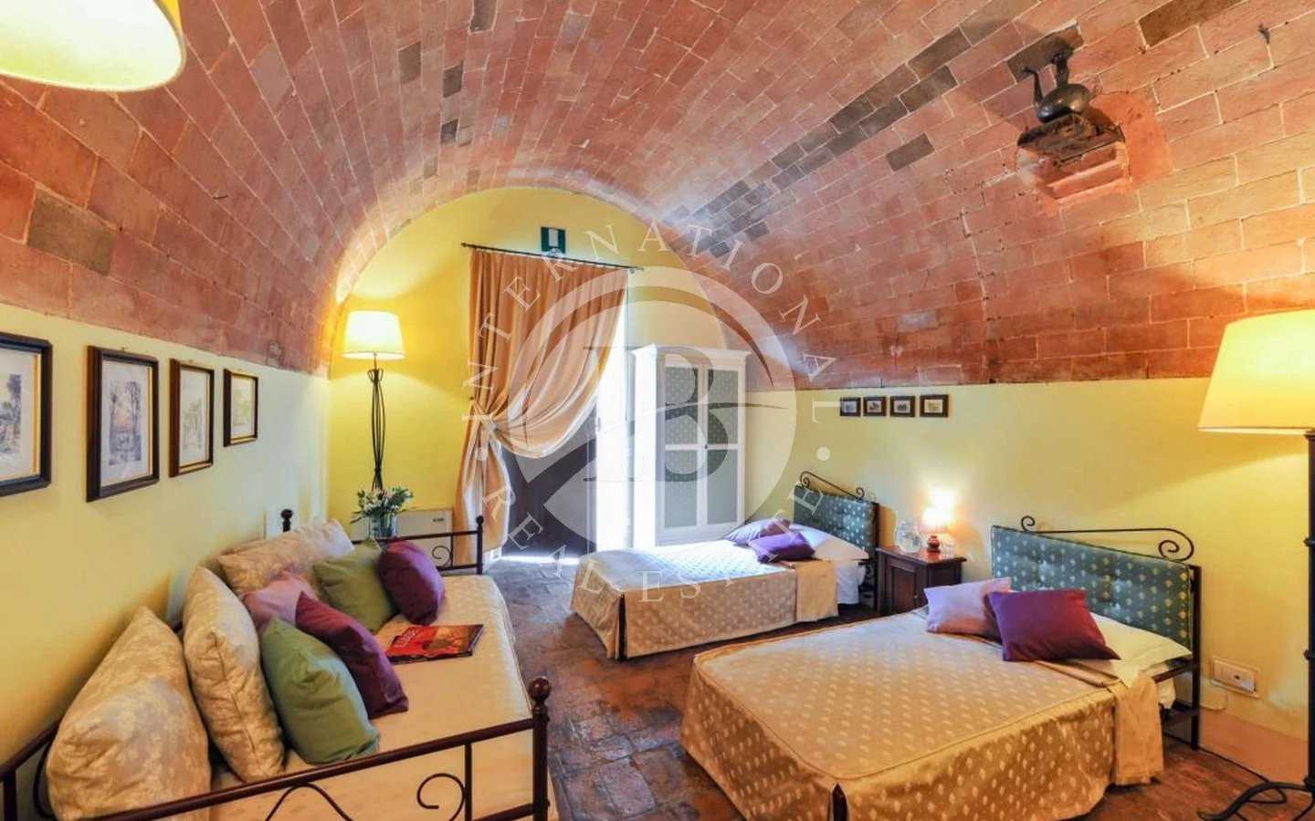 жилой дом в Monteroni d'Arbia, Siena 12633983