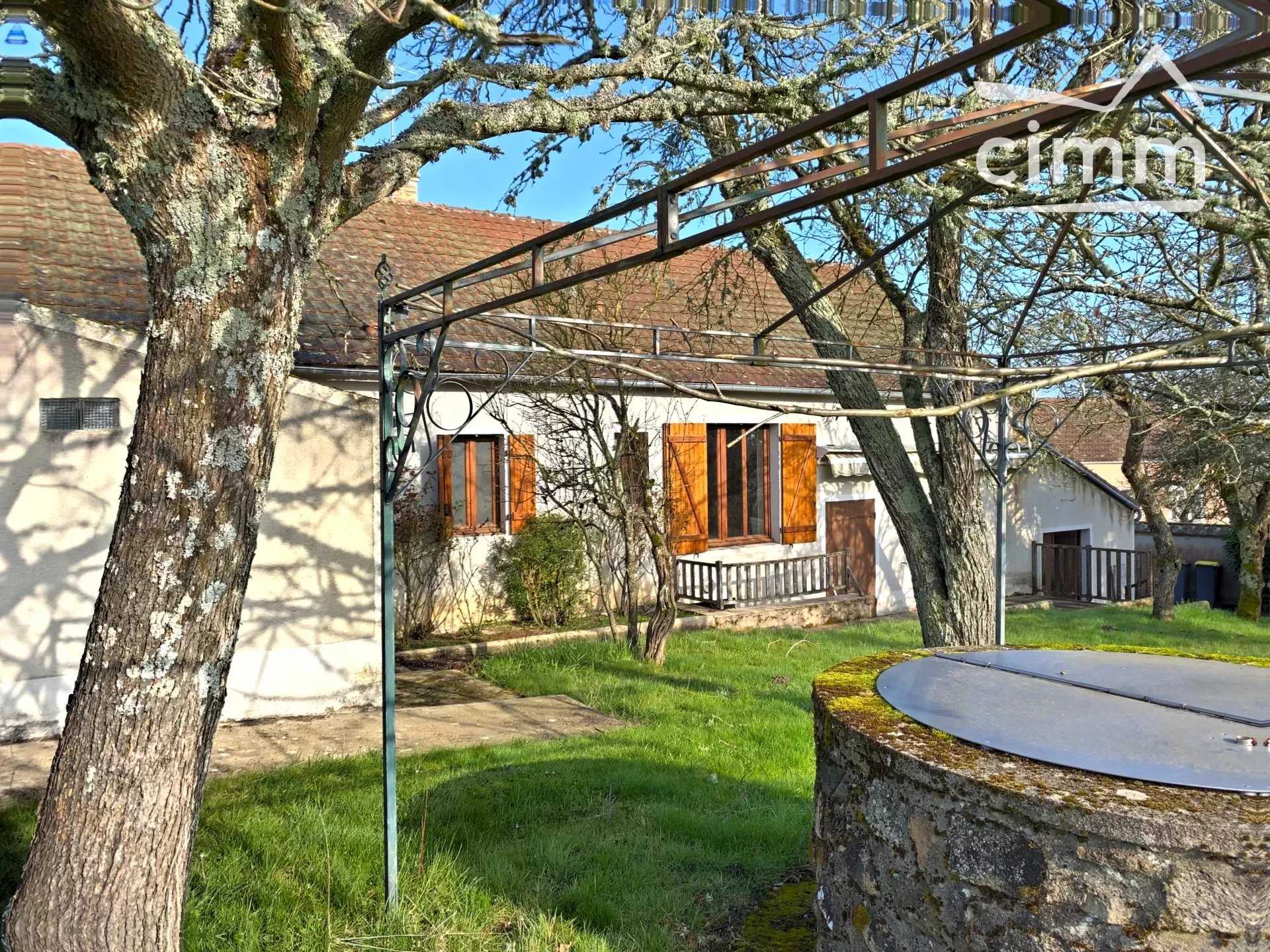 بيت في Sainte-Magnance, بورغون-فرانش-كونت 12634523