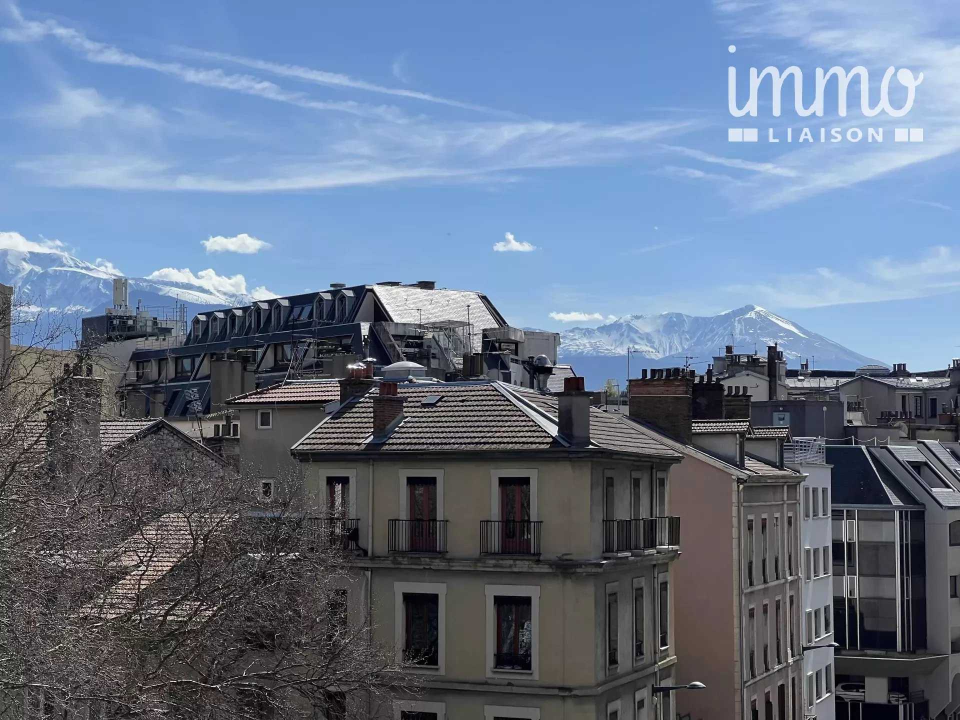 Condominium dans Grenoble, Auvergne-Rhone-Alpes 12635042