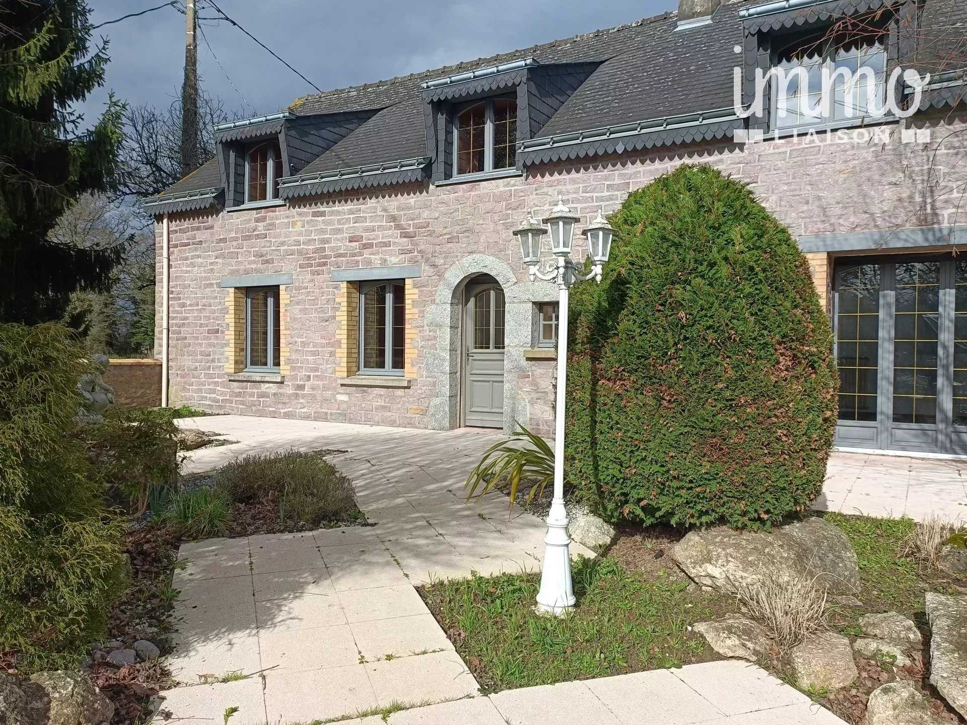 Residenziale nel Lohéac, Ille-et-Vilaine 12635044