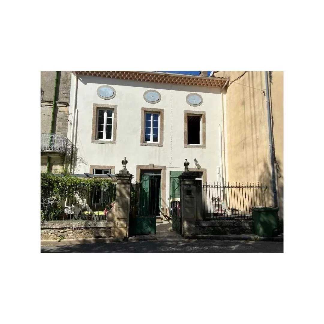 Talo sisään Roquebrun, Occitanie 12635285
