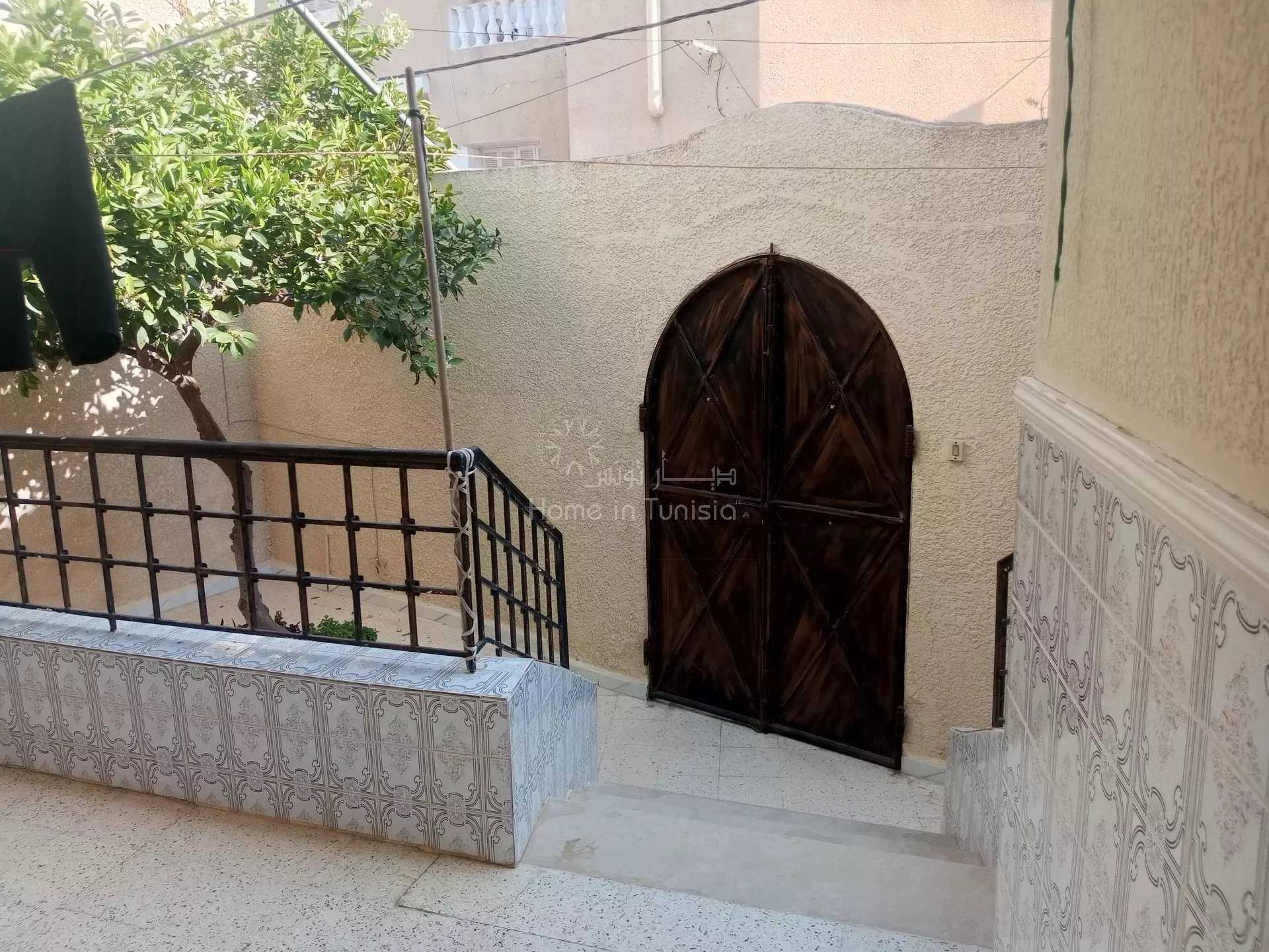 房子 在 Hammam Sousse, Hammam Sousse 12635545
