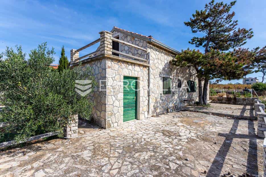 House in Starigrad, Splitsko-Dalmatinska Zupanija 12635720