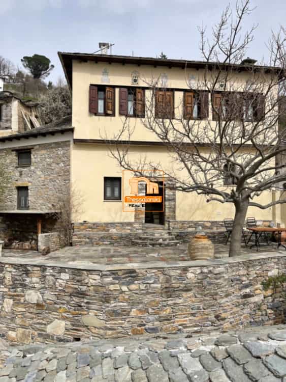 Hus i Makrinitsa, Thessalia 12635943
