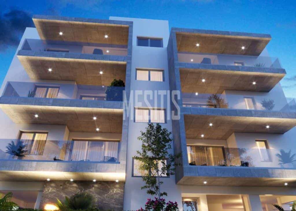 公寓 在 Lakatamia, Nicosia 12636114