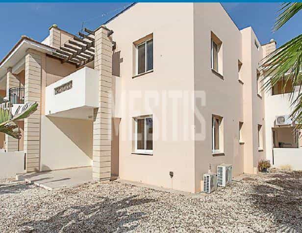 Condominium dans Voroklini, Larnaka 12636118