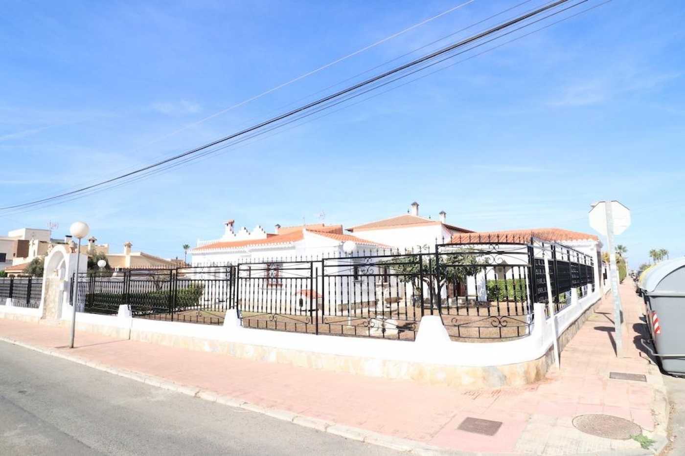 بيت في Torrevieja, Comunidad Valenciana 12636739