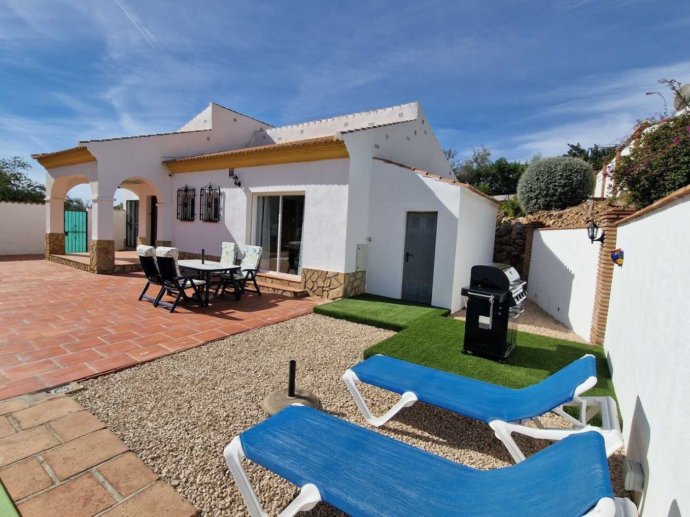 σπίτι σε Alcaucín, Andalusia 12638011