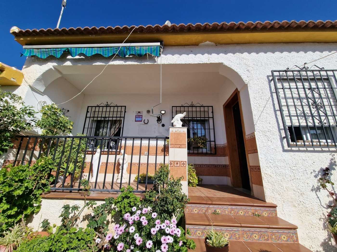σπίτι σε Alcaucín, Andalucía 12638021