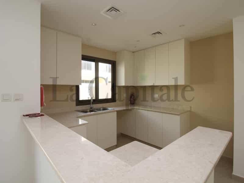 House in Dubai, Dubayy 12638702