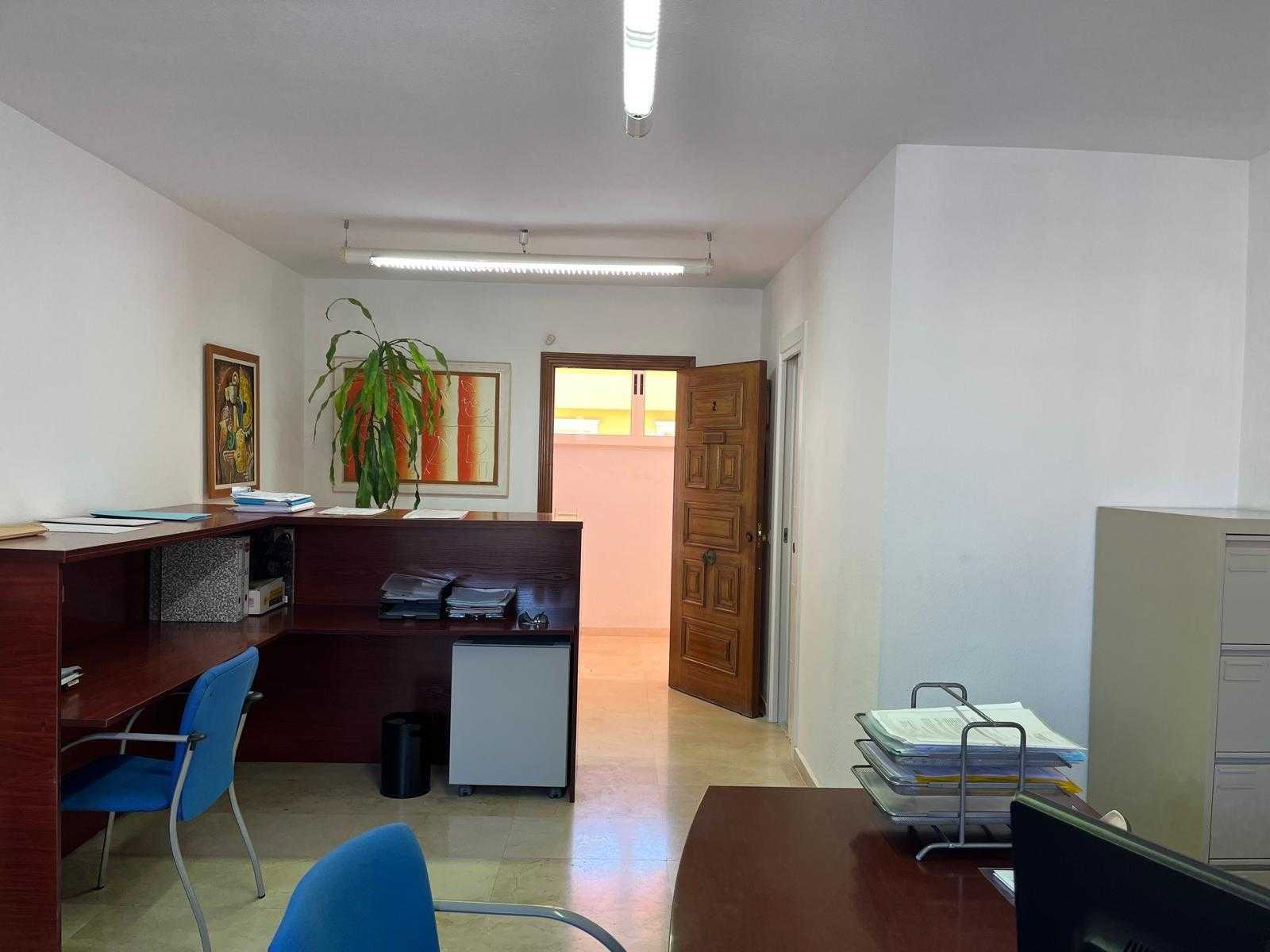 Офис в Fuengirola, Andalucía 12638833