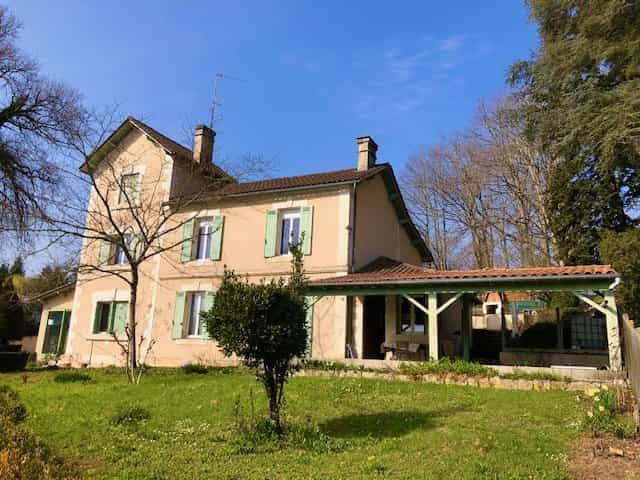 Huis in Ribérac, Nouvelle-Aquitanië 12639063