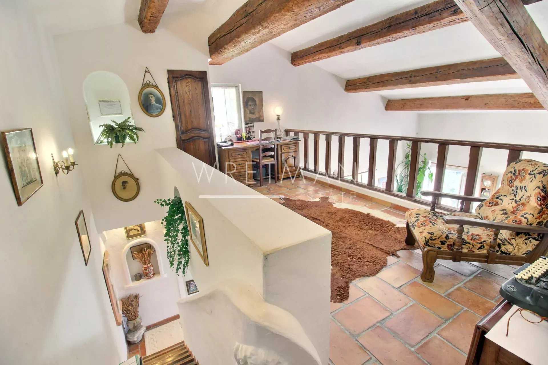 Hus i Drap, Provence-Alpes-Cote d'Azur 12639500