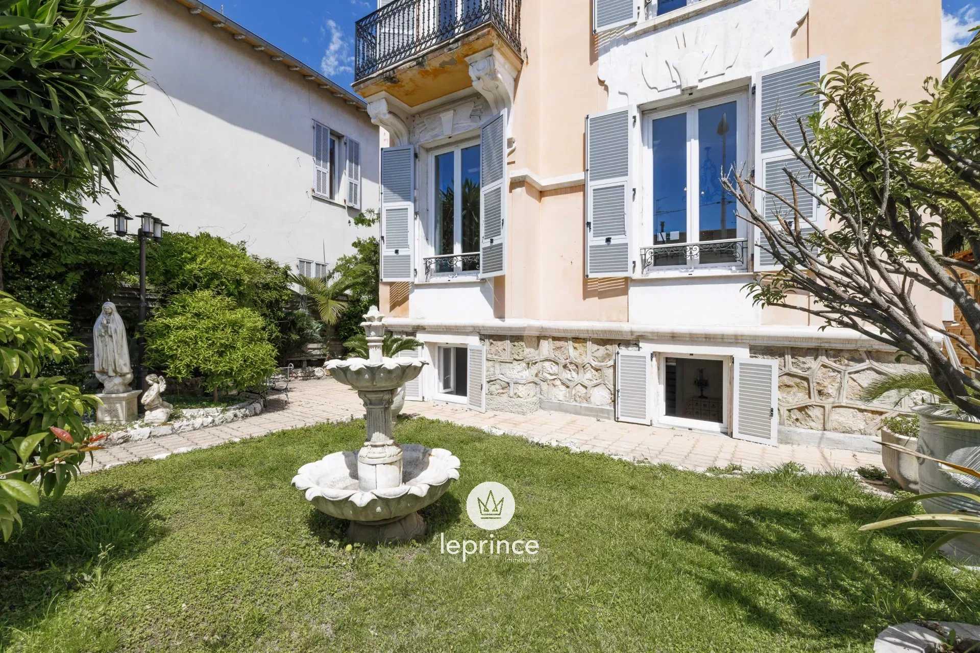 Rumah di Bagus, Provence-Alpes-Cote d'Azur 12639503
