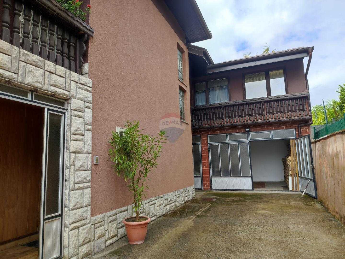 House in Karlovac, Karlovacka Zupanija 12639656