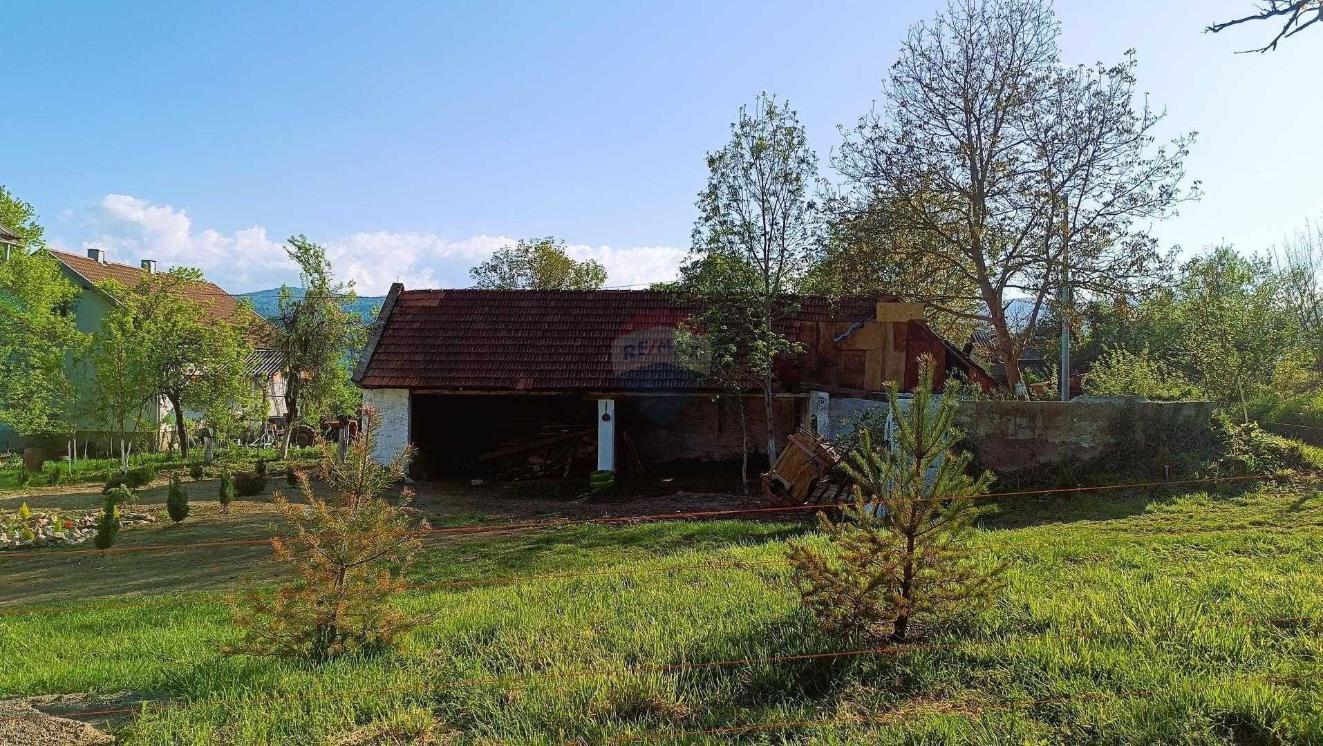House in Plaski, Karlovacka Zupanija 12639671