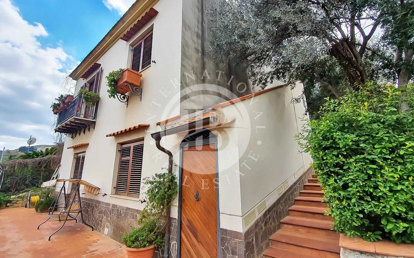 House in Palermo, Sicilia 12639700