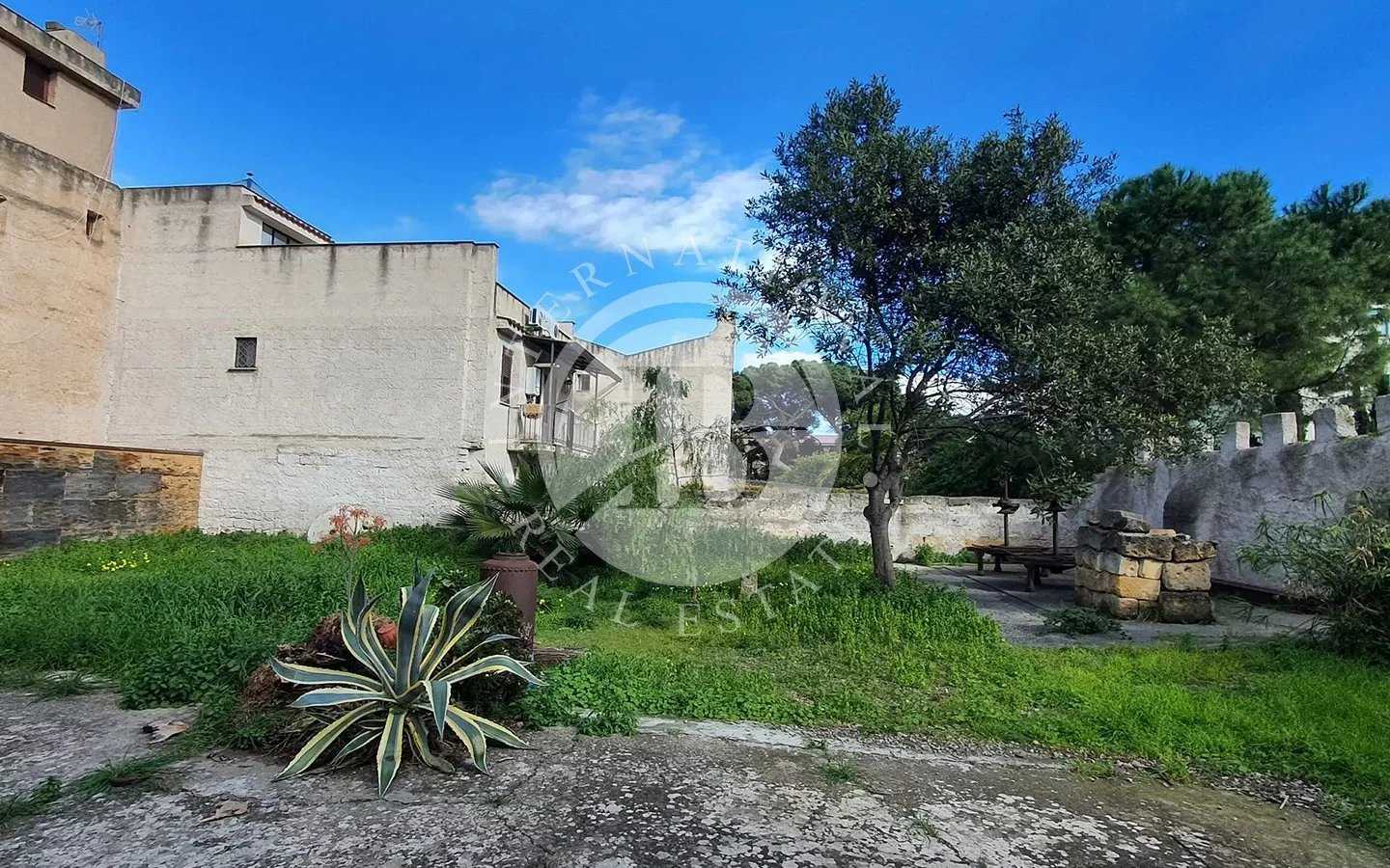 Huis in Casteldaccia, Sicilia 12639701