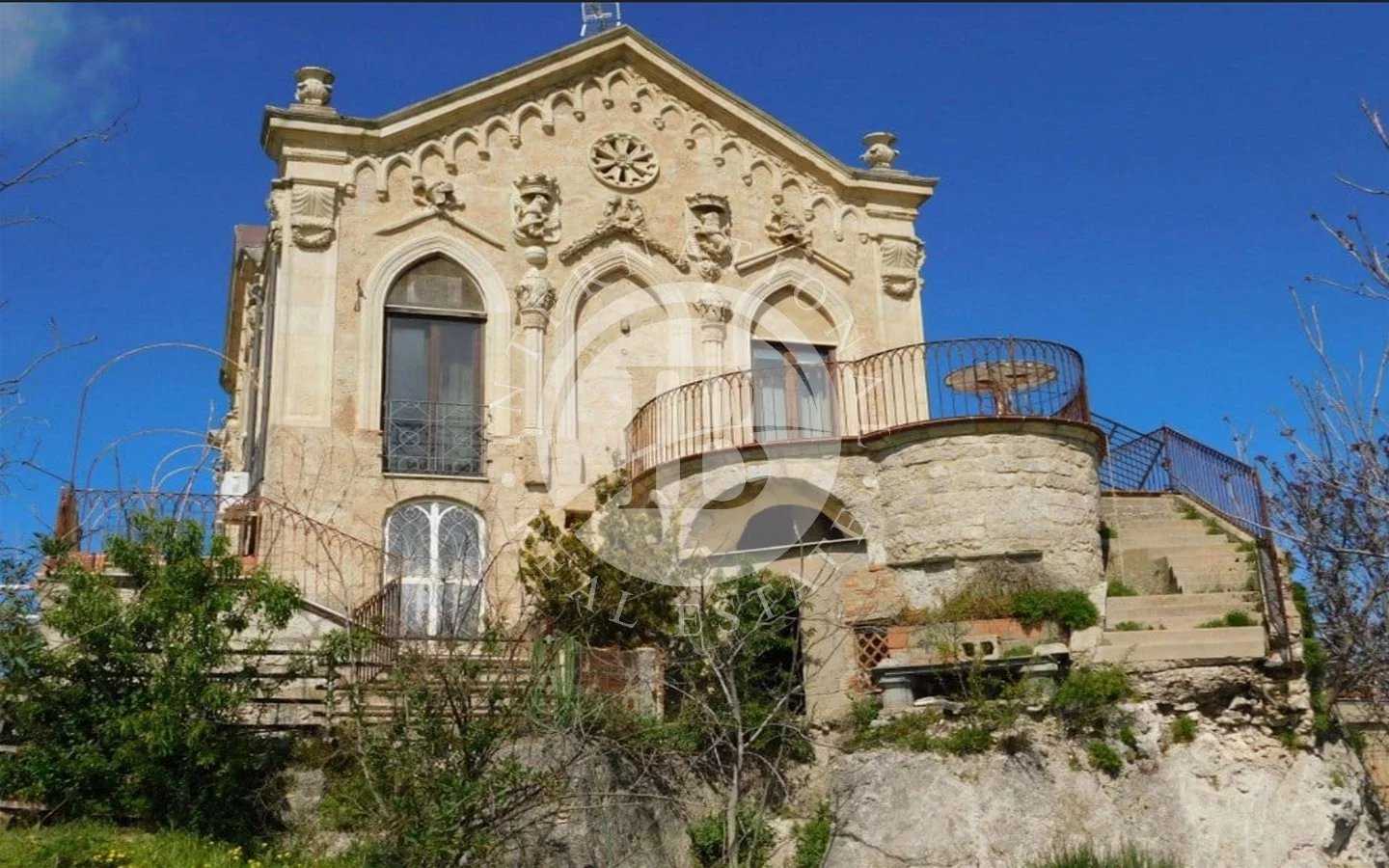 집 에 San Cataldo, Sicilia 12639703