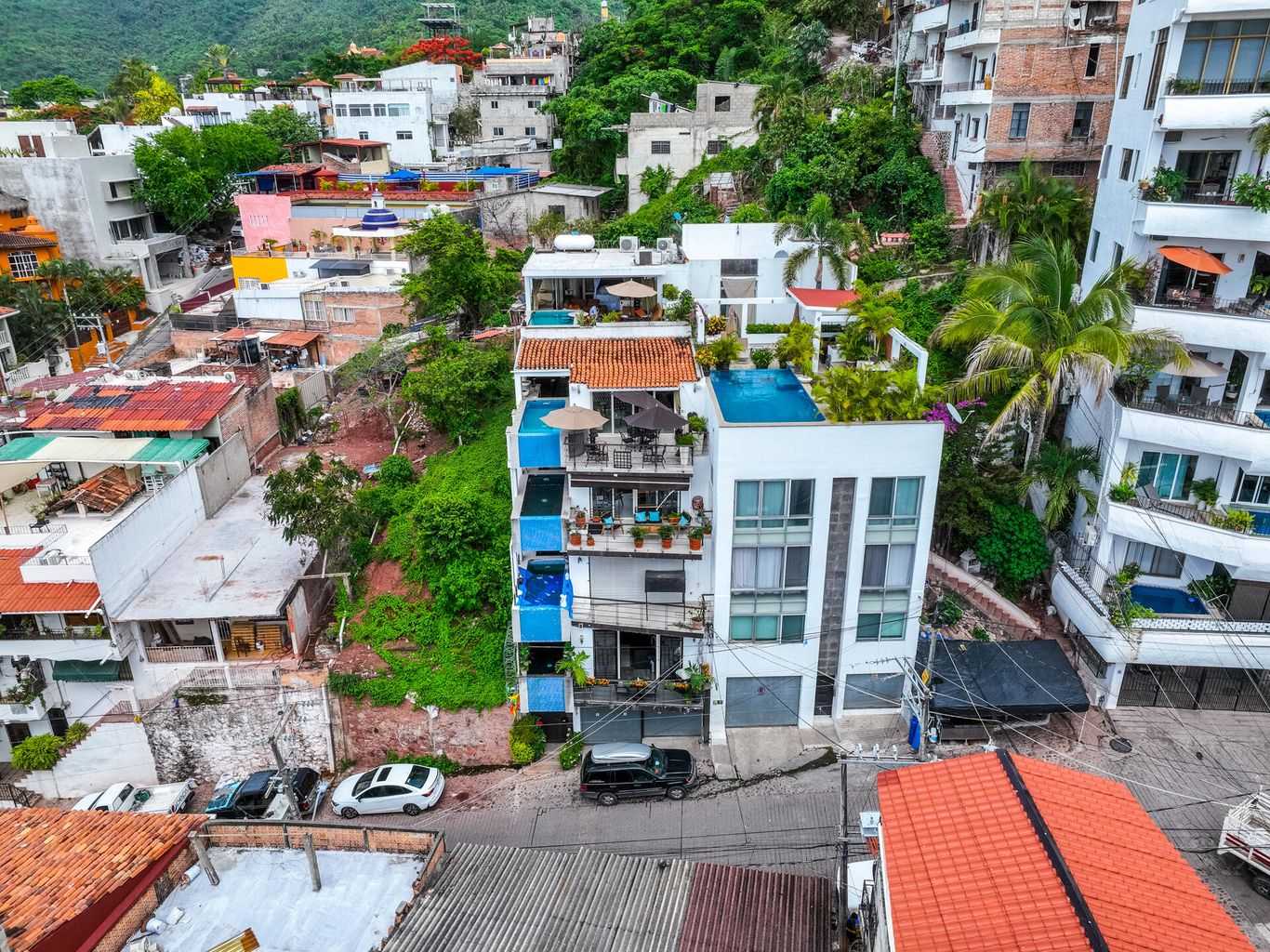 Mehrere Häuser im Puerto Vallarta, 517 Calle Jacarandas 12639732