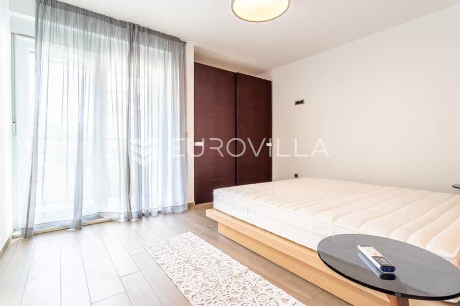 公寓 在 Hvar, Splitsko-Dalmatinska Zupanija 12639776