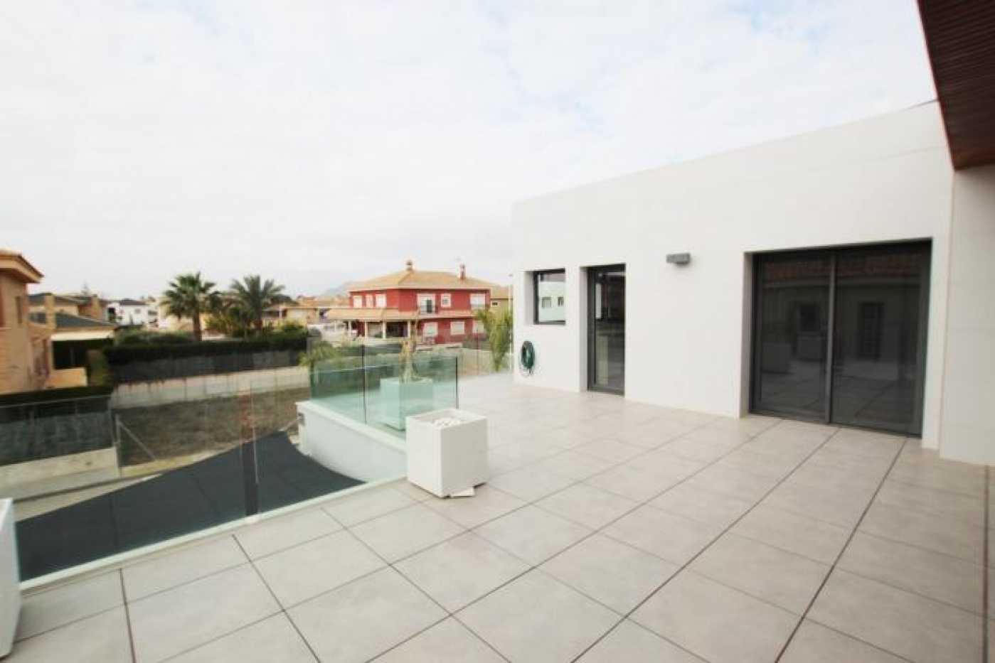 Будинок в Almoradí, Comunidad Valenciana 12640666
