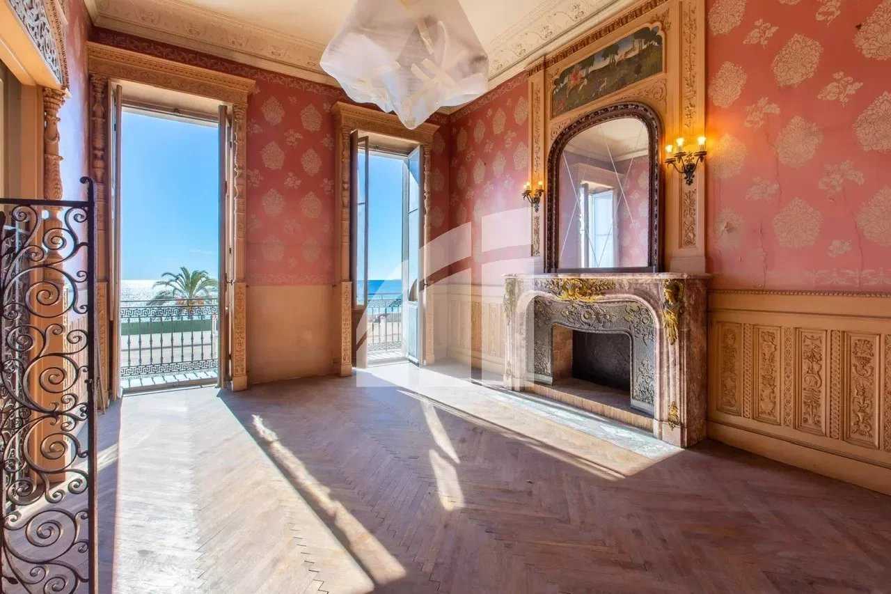 公寓 在 Nice, Alpes-Maritimes 12641675