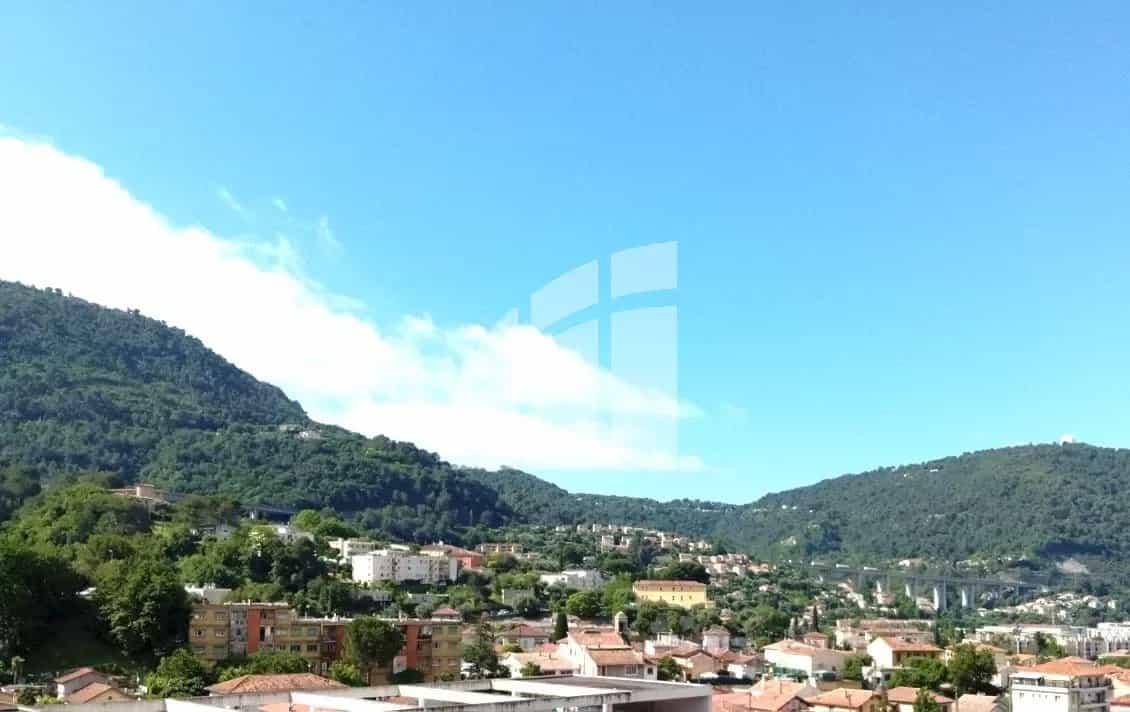 Condomínio no La Trinite, Provence-Alpes-Cote d'Azur 12641720