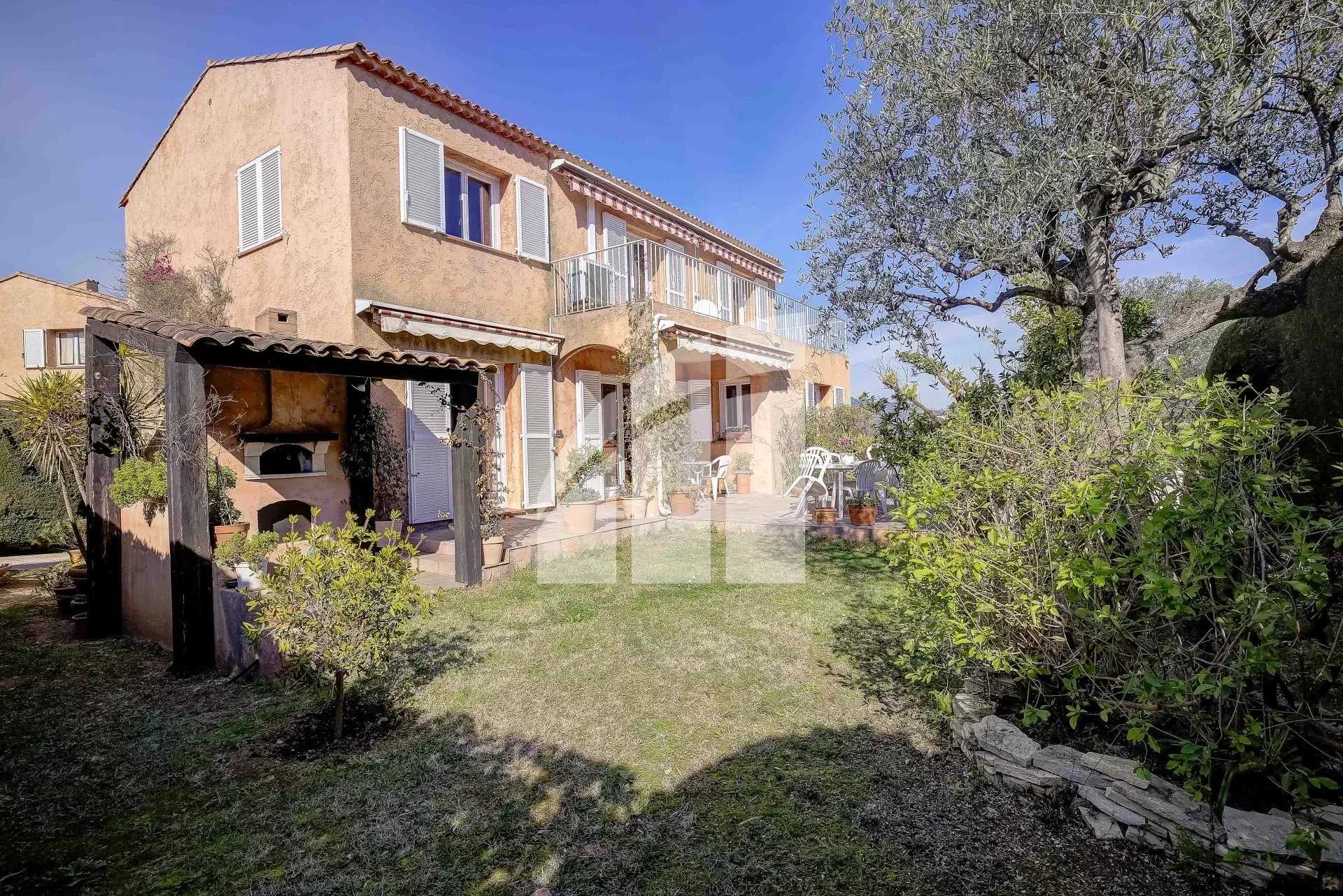 House in Saint-Isidore, Provence-Alpes-Cote d'Azur 12641824