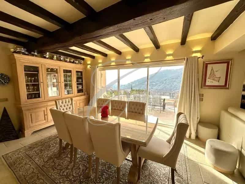 بيت في Sainte-Agnes, Provence-Alpes-Cote d'Azur 12641888