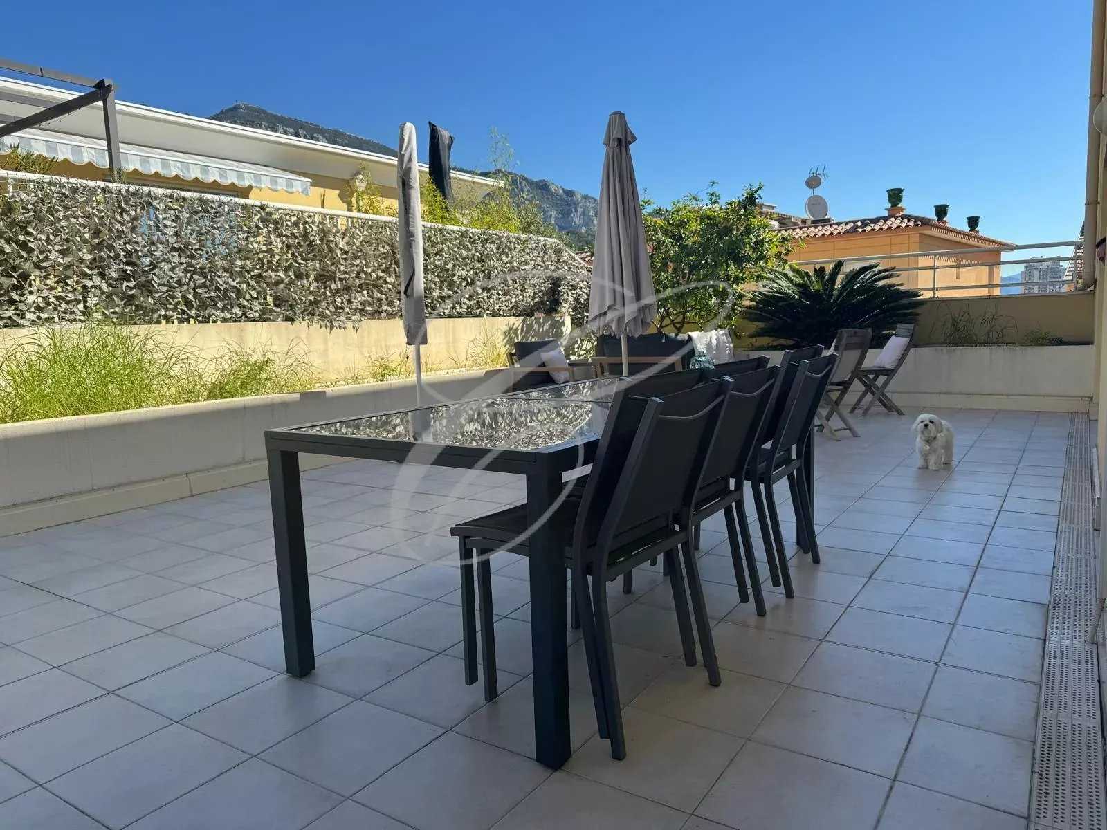 Condominium dans Beausoleil, Provence-Alpes-Côte d'Azur 12641890