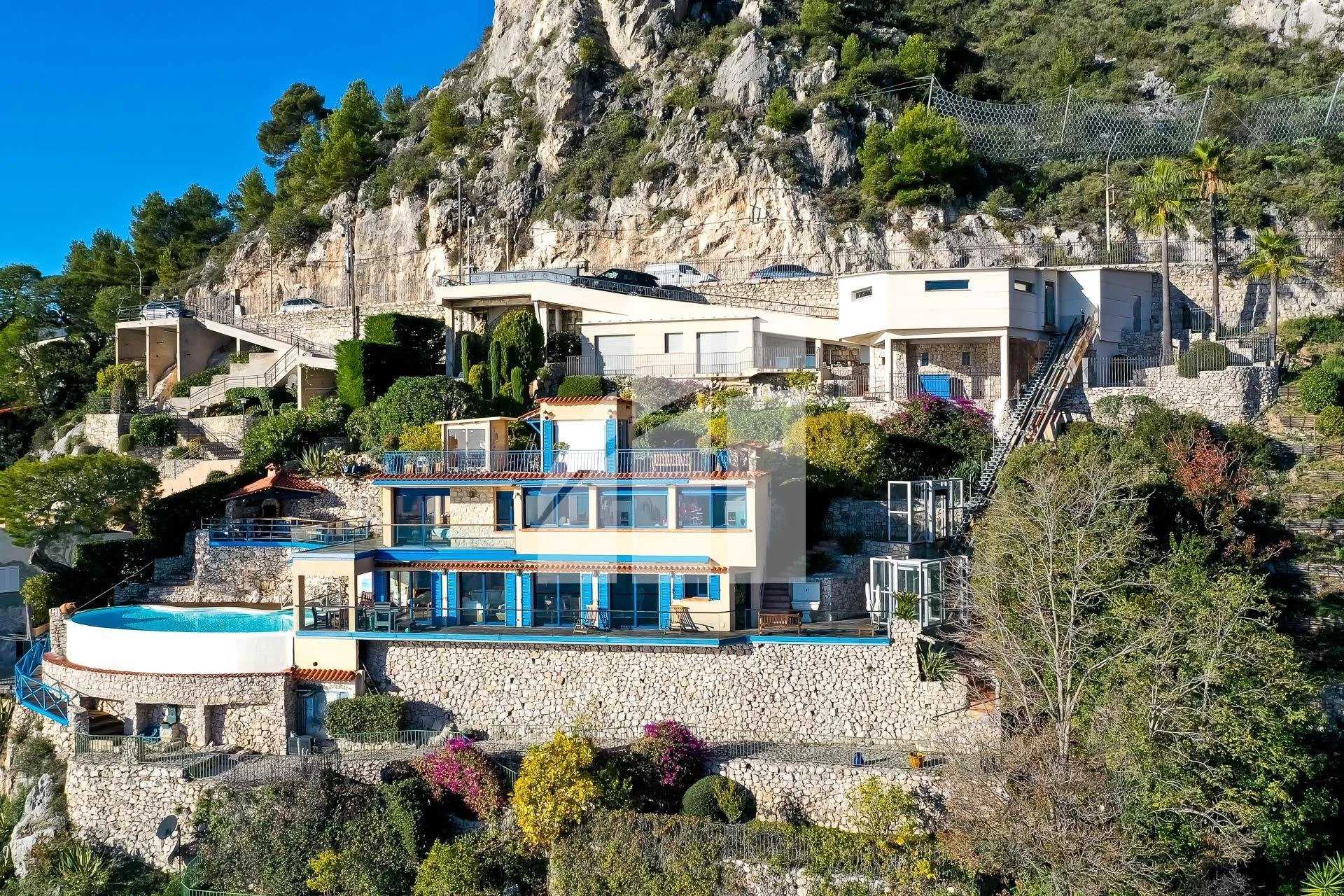 House in Eze, Provence-Alpes-Cote d'Azur 12641939