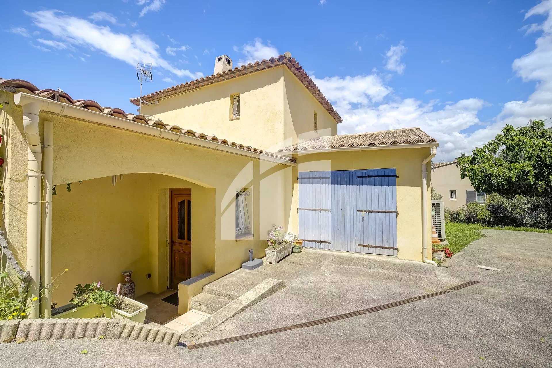 House in Colomars, Provence-Alpes-Cote d'Azur 12642895