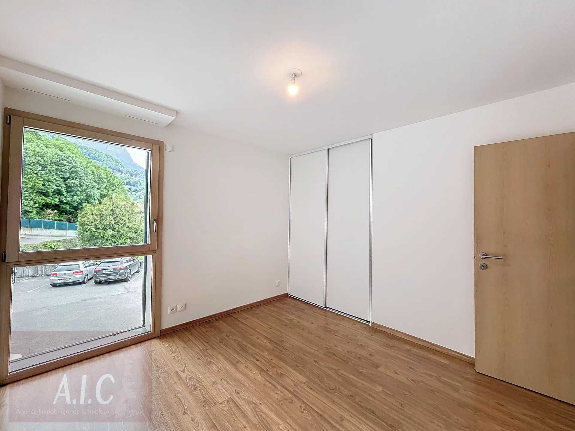 Condominium in Sallanches, Haute-Savoie 12642908