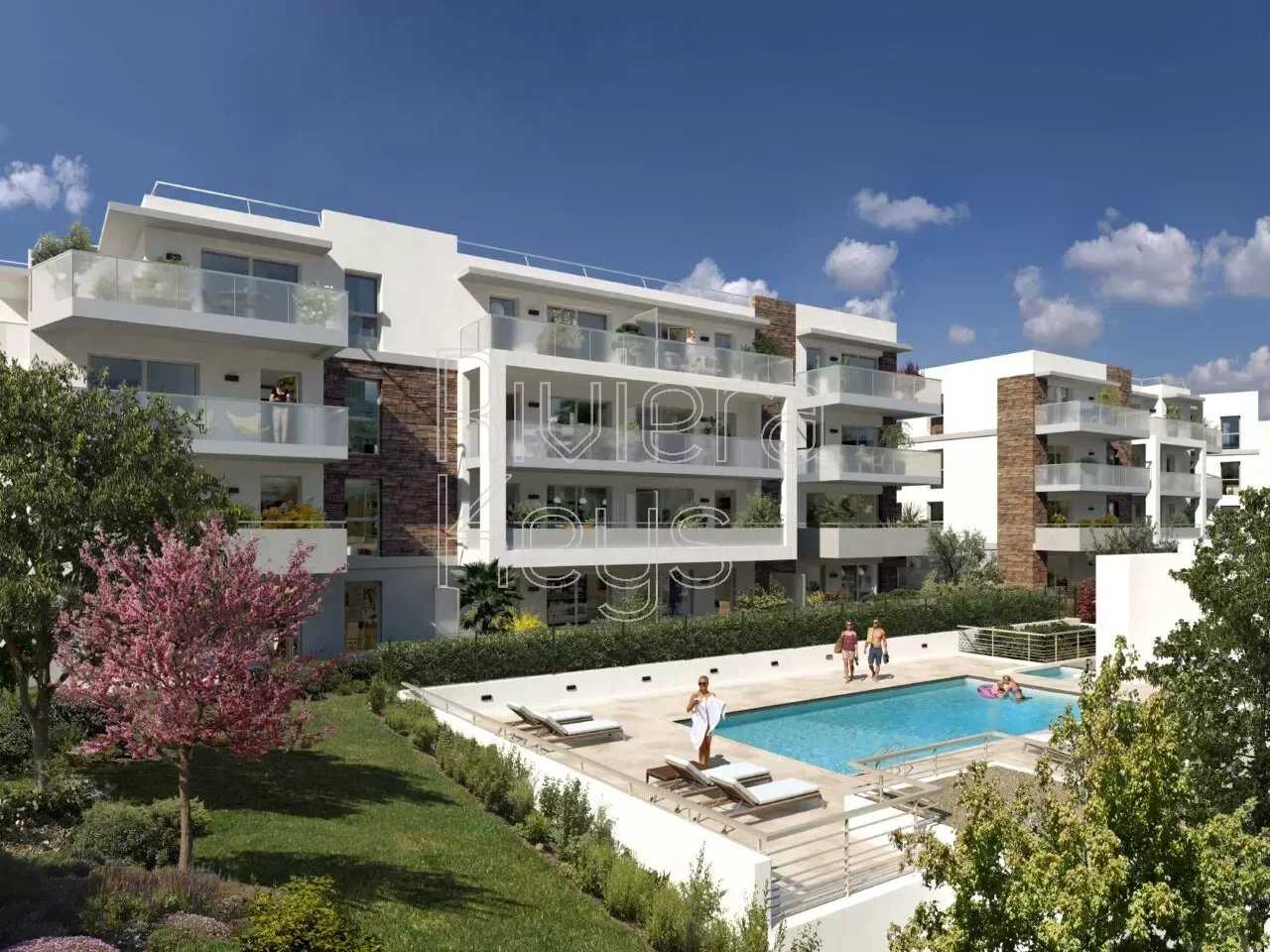 Condominium in Saint-Laurent-du-Var, Provence-Alpes-Cote d'Azur 12643010