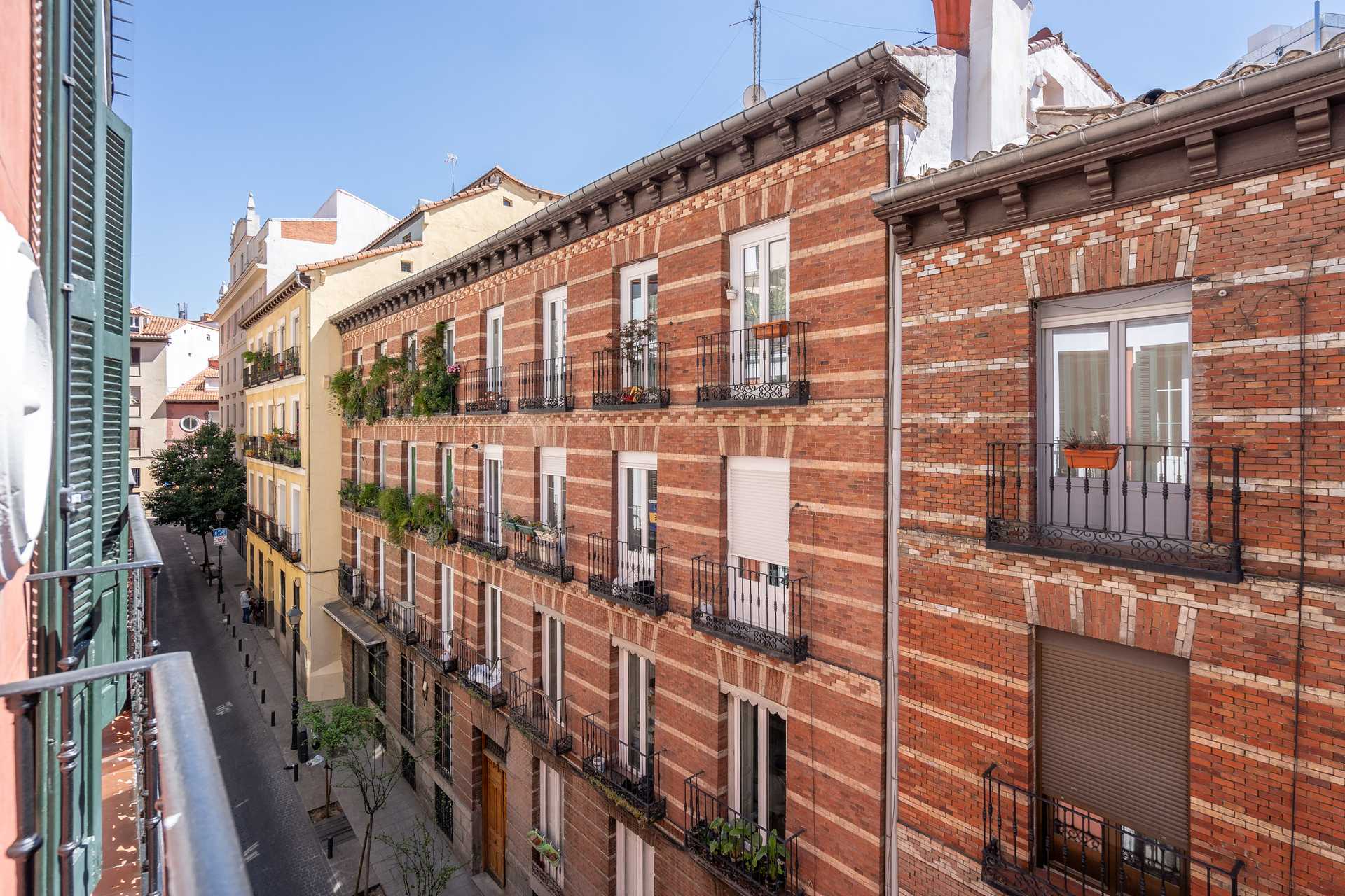 Kondominium di Madrid, Calle de la Estrella 12643060