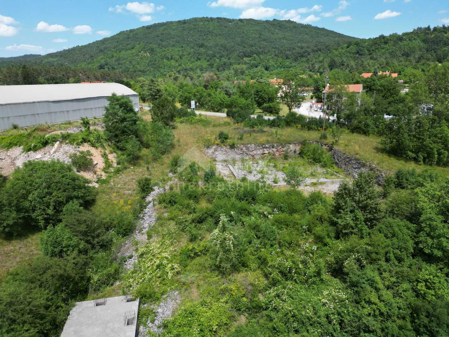 土地 在 Rupa, Primorje-Gorski Kotar County 12643217