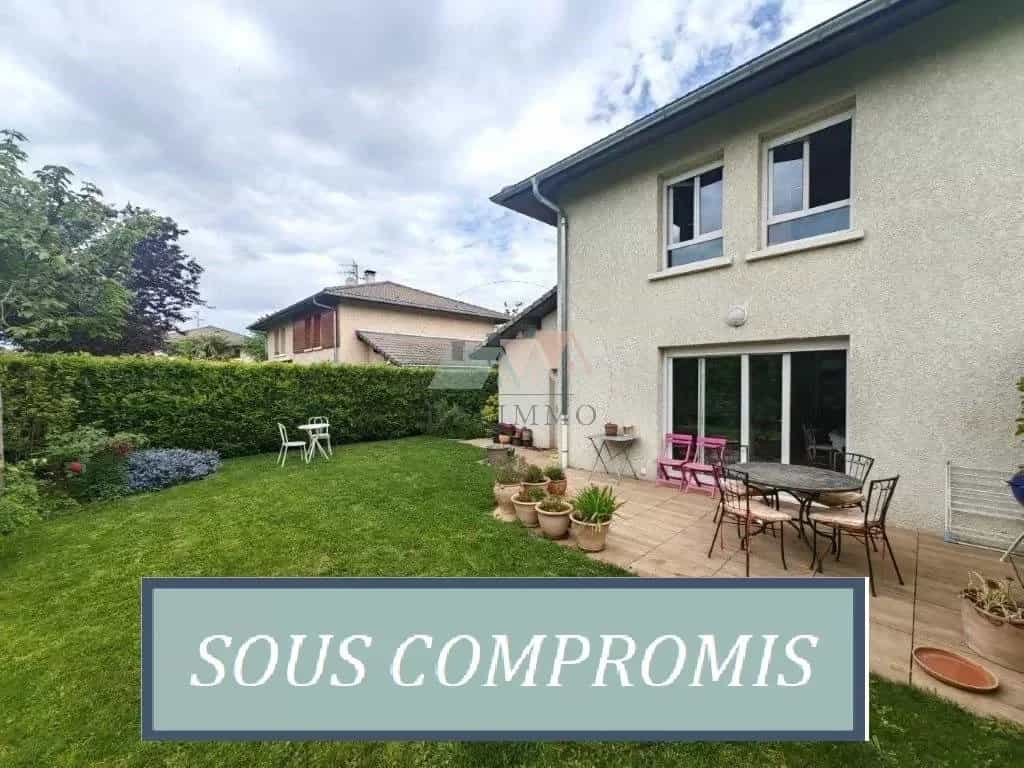 Multiple Houses in Thonon-les-Bains, Auvergne-Rhone-Alpes 12644091
