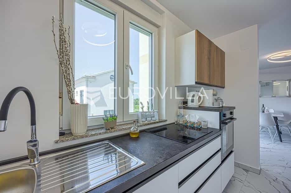 公寓 在 Murine, Istarska županija 12645153