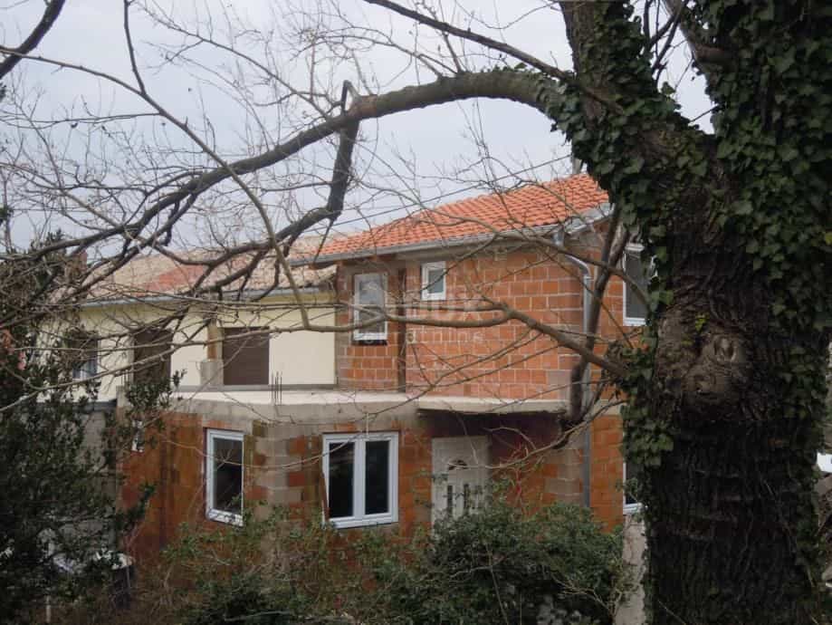 Hus i Jadranovo, Primorsko-Goranska Zupanija 12645243