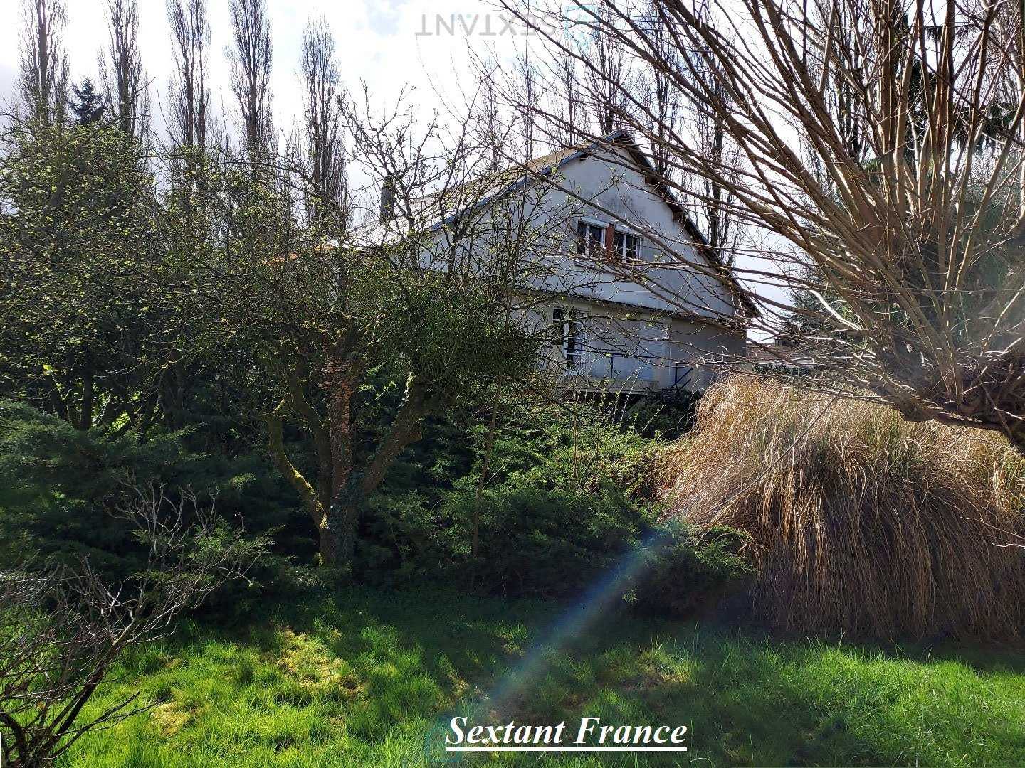 Rumah di Grandvilliers, Hauts-de-France 12645487