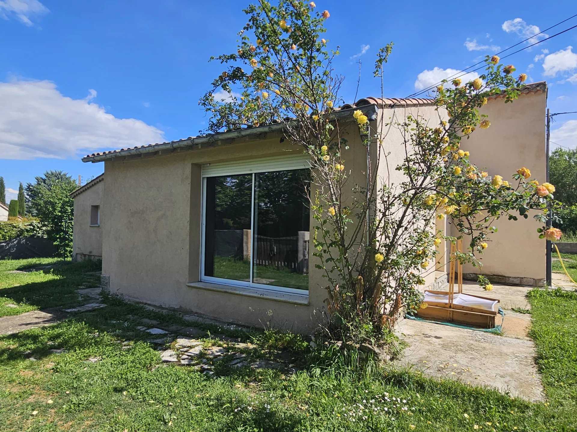 Rumah di Cereste, Provence-Alpes-Cote d'Azur 12645695