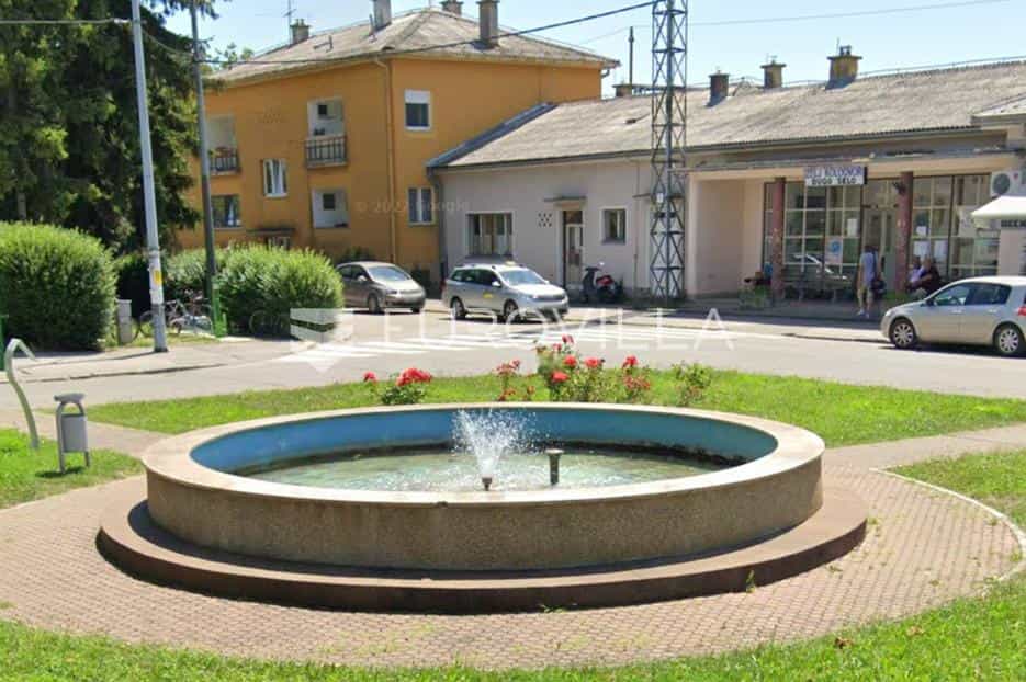 Terre dans Dugo Selo, Zagrebacka Zupanija 12645876