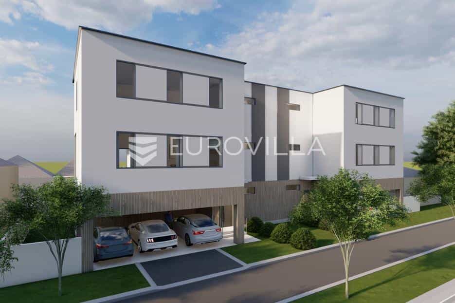 Condominium dans Osijek, Osjecko-Baranjska Zupanija 12646604
