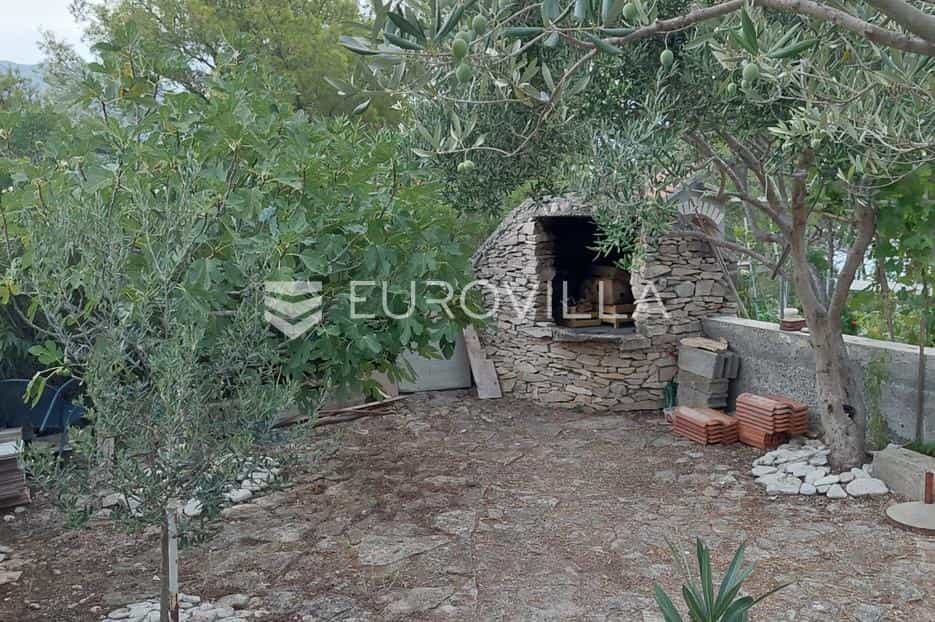 жилой дом в Sućuraj, Splitsko-dalmatinska županija 12646615